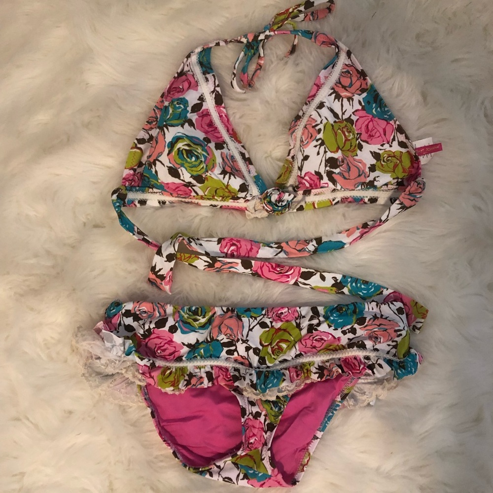 Bathing suit